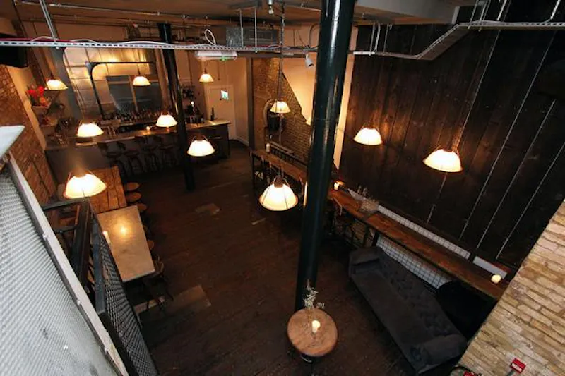 Film location R821 in London (photo 8)