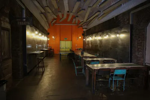 London Bridge venue, R822