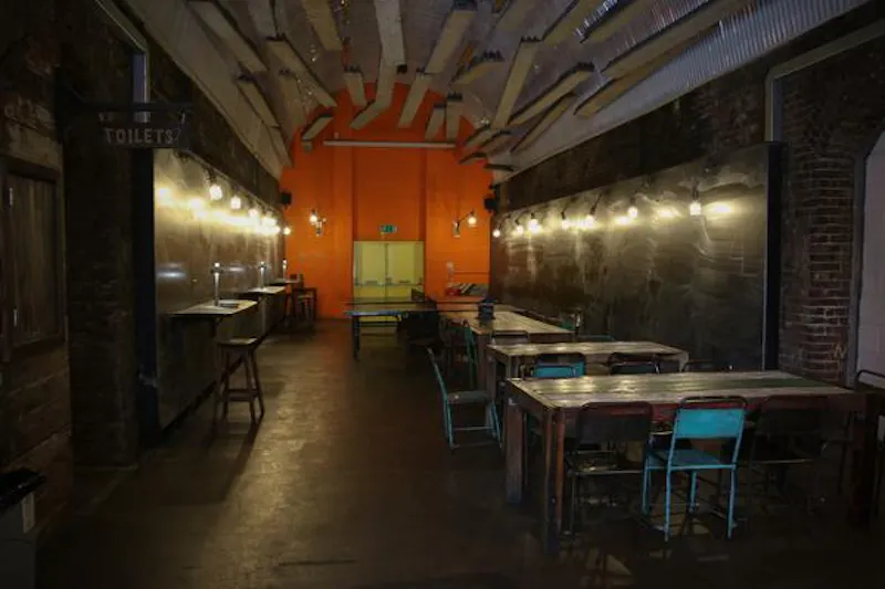 London Bridge venue, R822 (photo 2)