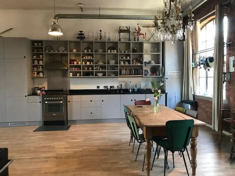 Dining room at Loft apartment in Poplar, F1169 (photo 7)