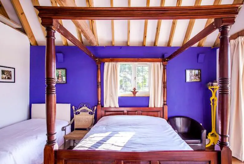 Bedroom at Film location D2380 in West Sussex (photo 8)