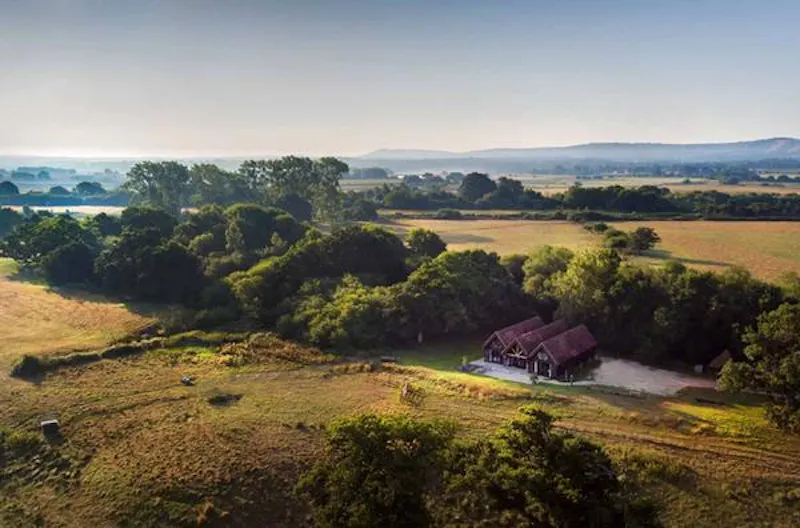 Film location D2380 in West Sussex (photo 14)