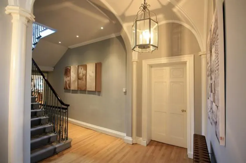 Entrance hall at Contemporary Edinburgh Mansion, M316 (photo 13)