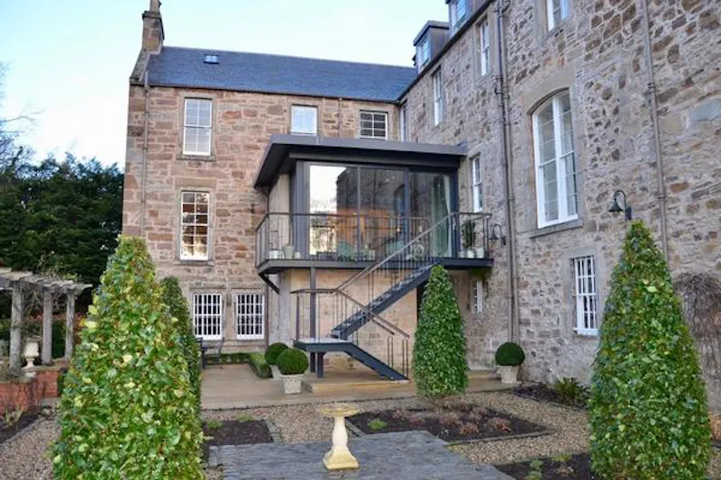 Contemporary Edinburgh Mansion, M316 (photo 47)