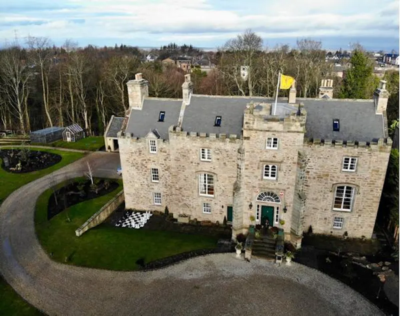 Driveway at Contemporary Edinburgh Mansion, M316 (photo 48)