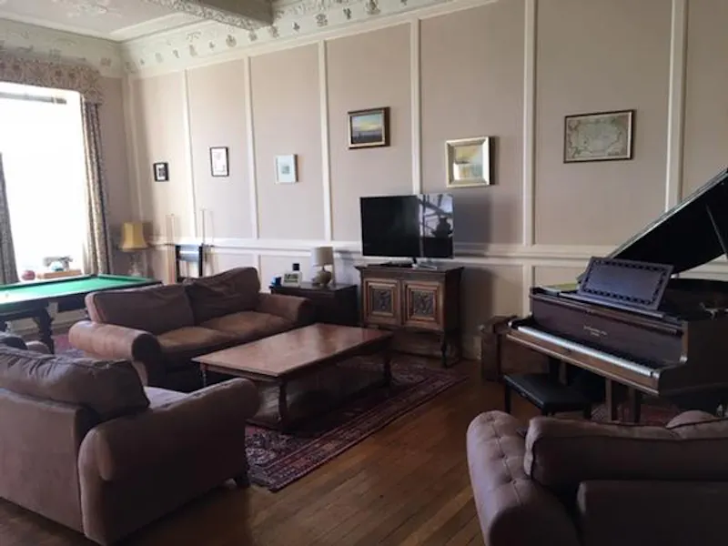 Living Room at White house with North Downs views, A1471 (photo 5)
