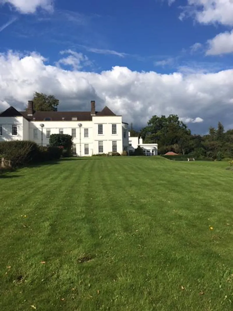 White house with North Downs views, A1471 (photo 14)