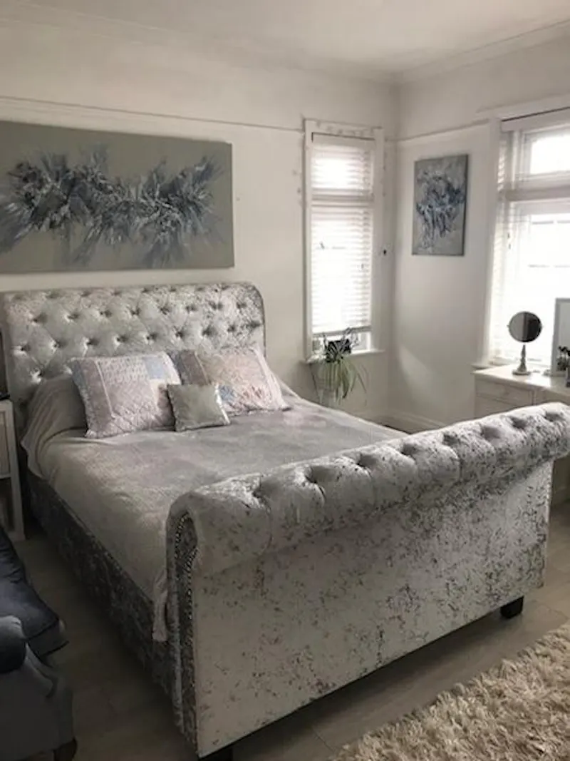 Bedroom at Film location E462 in Dorset (photo 7)