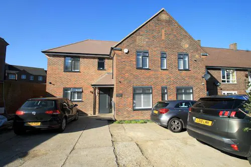 Grove Park red brick home, D2383