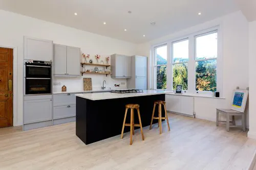 Yellow Streatham Home, B1840