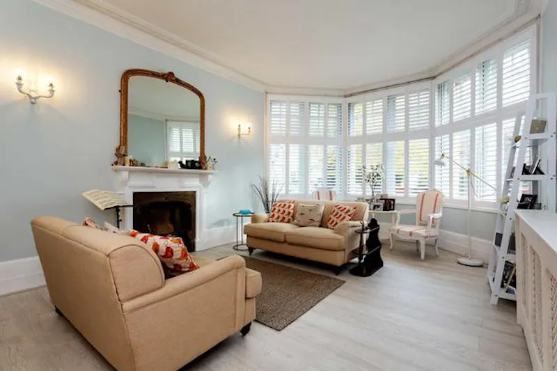 Fireplace at Yellow Streatham Home, B1840 (photo 10)