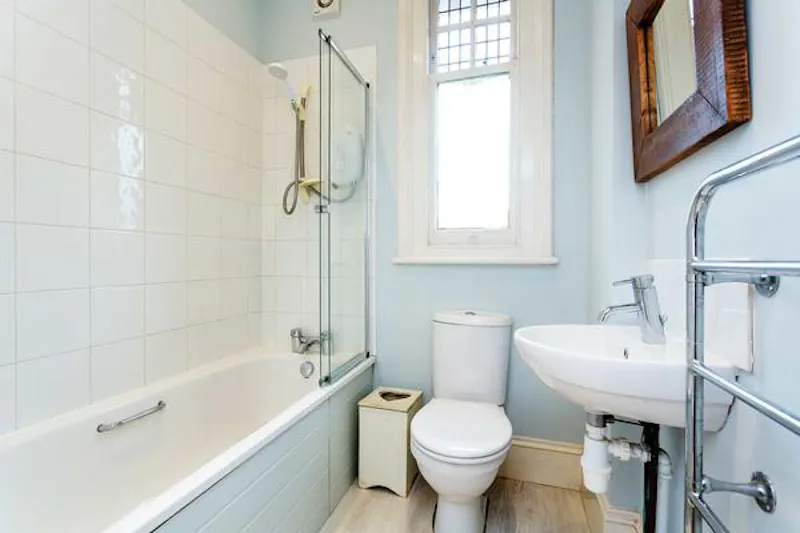 Bathroom at Yellow Streatham Home, B1840 (photo 16)
