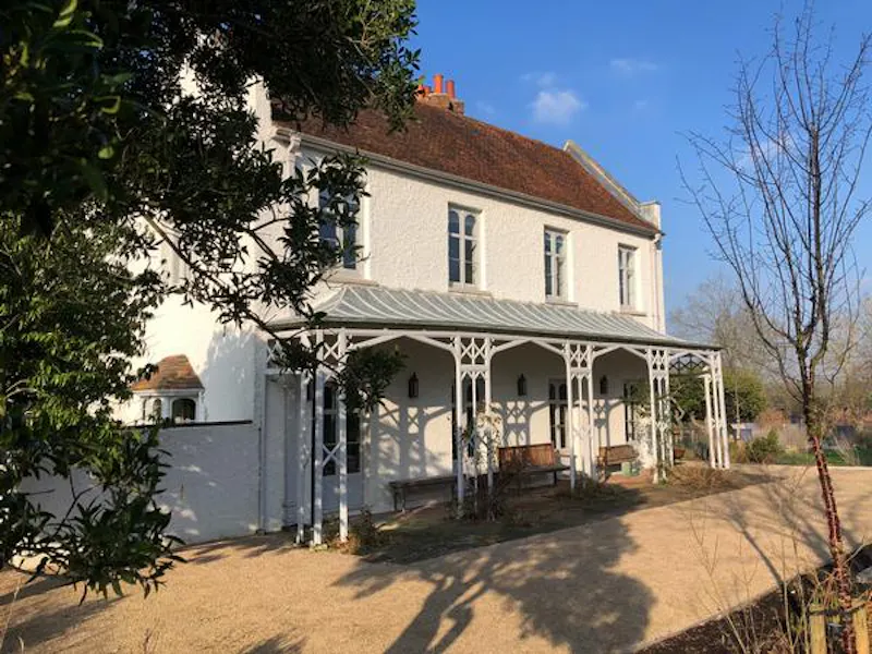 Terrace/Patio at Large white grange in Cobham, A1472 (photo 46)