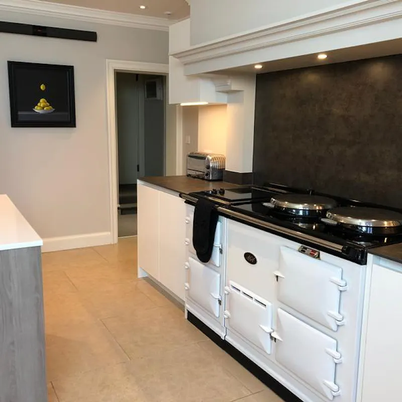 Aga at Large white grange in Cobham, A1472 (photo 34)