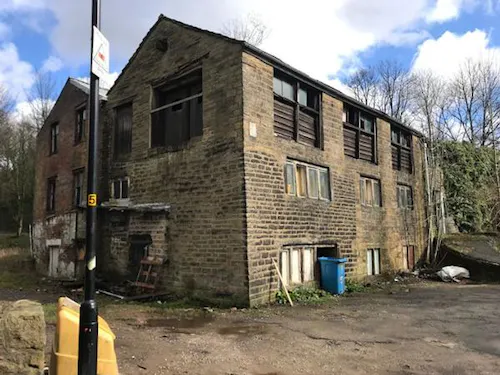 Derelict outbuilding in Manchester, Q132