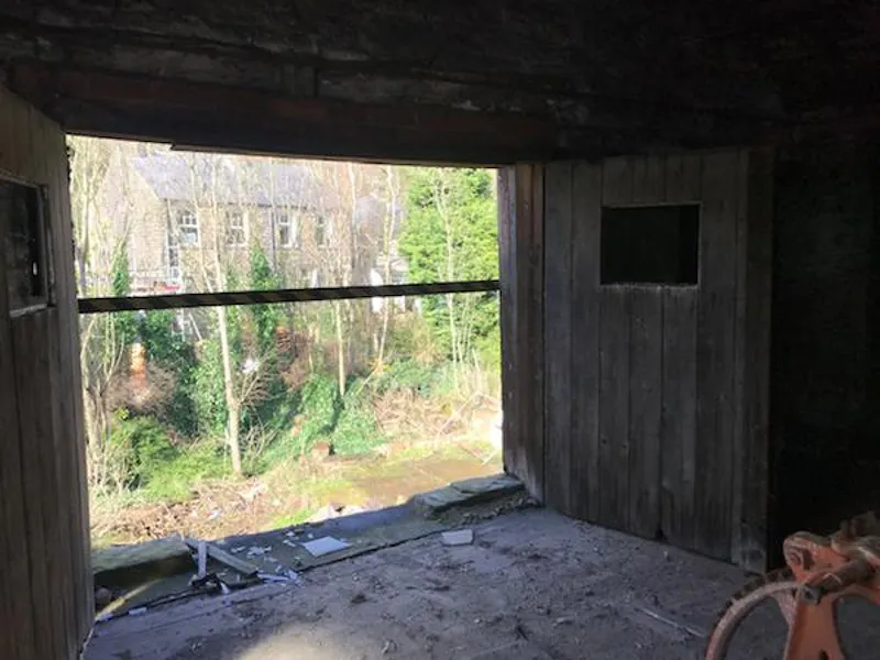 Derelict outbuilding in Manchester, Q132 (photo 5)