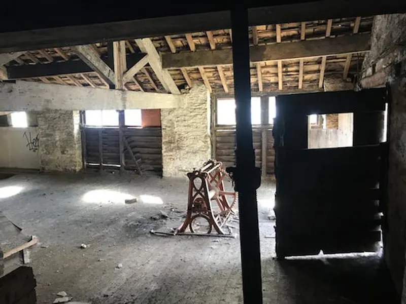 Derelict outbuilding in Manchester, Q132 (photo 8)