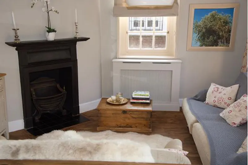 Fireplace at Sunbury-on-Thames riverside home, A1474 (photo 6)