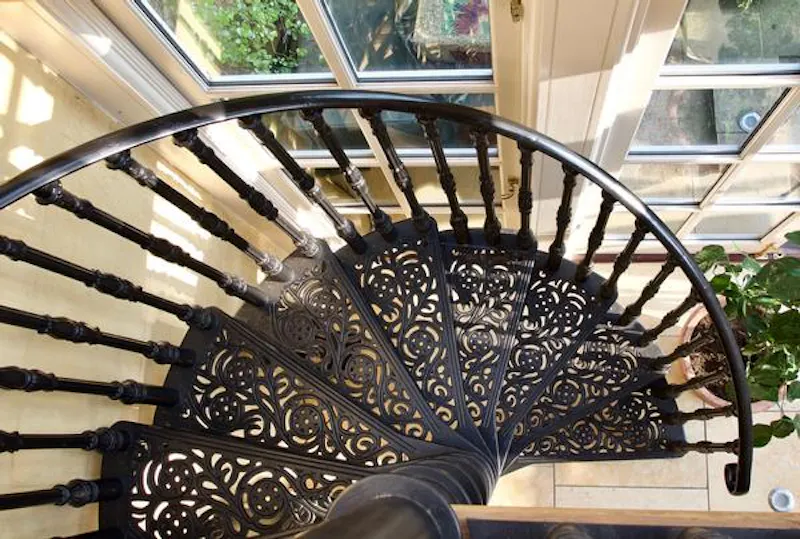 Staircase at Sunbury-on-Thames riverside home, A1474 (photo 32)