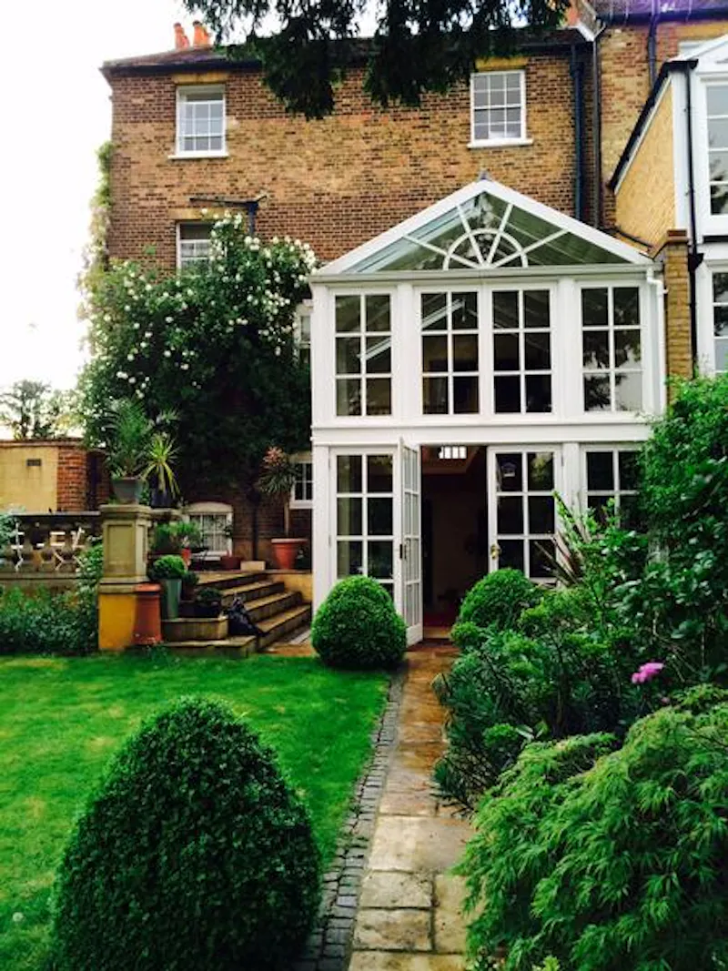 Garden at Sunbury-on-Thames riverside home, A1474 (photo 37)