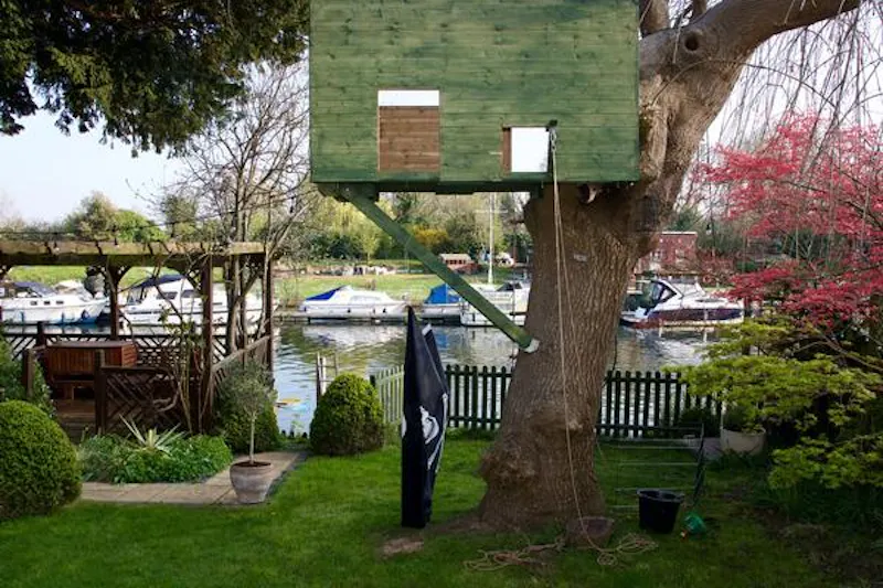 Sunbury-on-Thames riverside home, A1474 (photo 48)