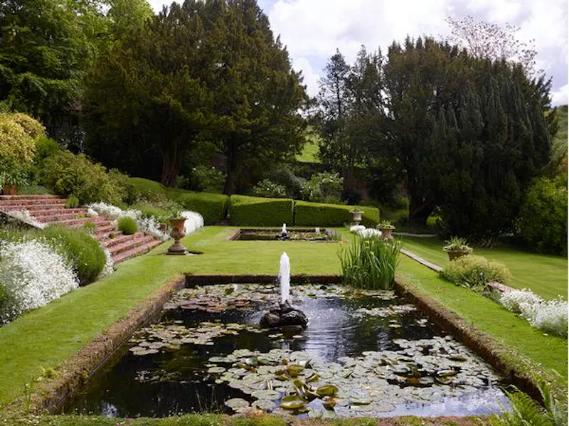 Garden - formal at Henley Gothic Revival Hall, H182 (photo 4)