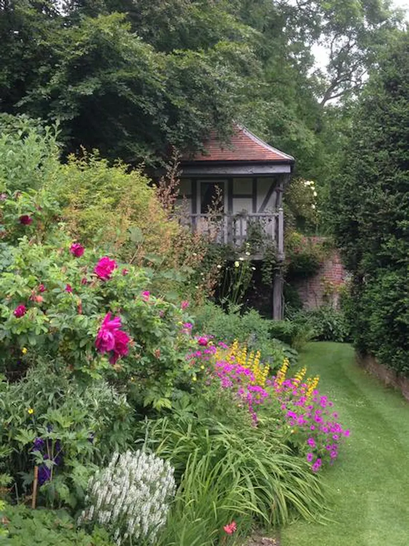 Summer house at Henley Gothic Revival Hall, H182 (photo 8)