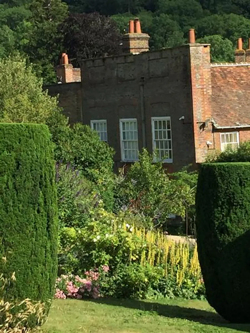 Henley Gothic Revival Hall, H182 (photo 9)