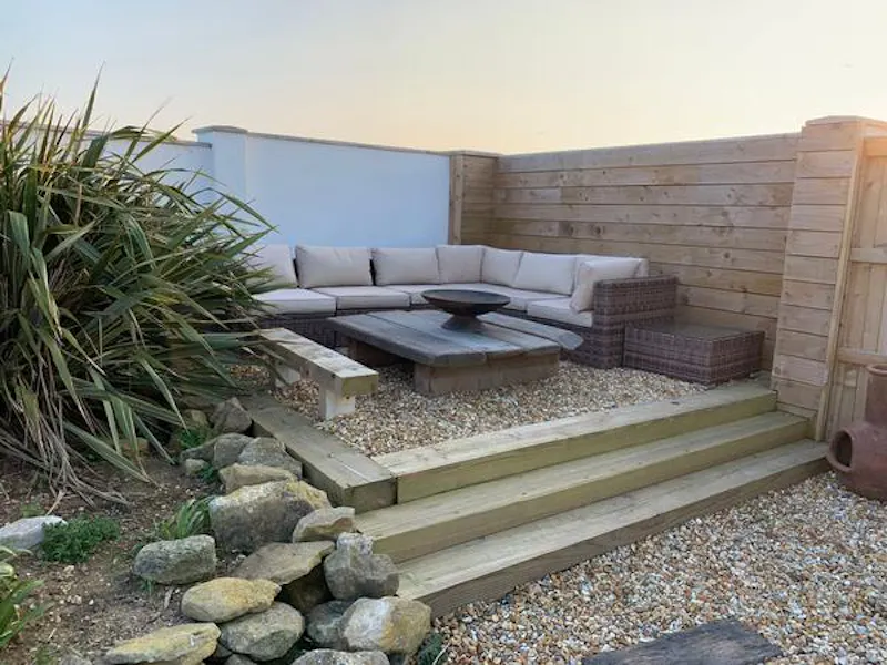 Terrace/Patio at Film location C908 in West Sussex (photo 20)