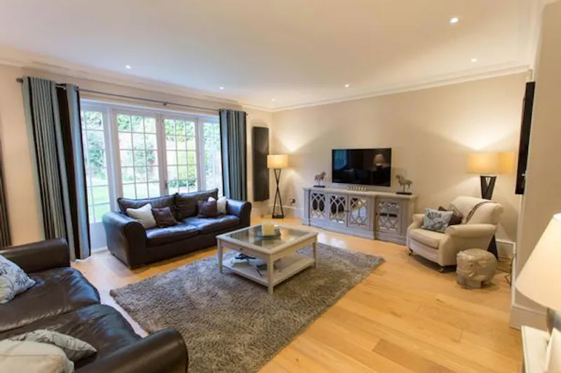 Living Room at Ivy covered home in Windlesham, A1478 (photo 11)