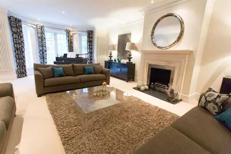 Fireplace at Ivy covered home in Windlesham, A1478 (photo 13)