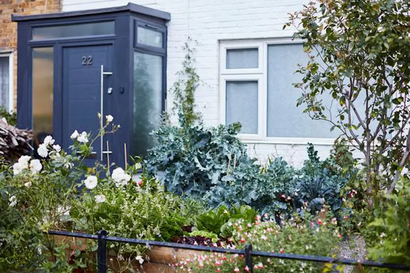 Film location D2395 in London (photo 1)