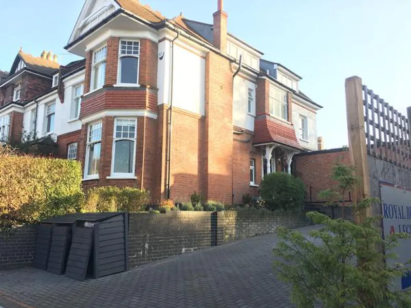 Driveway at Colourful Muswell Hill home, B1846 (photo 1)