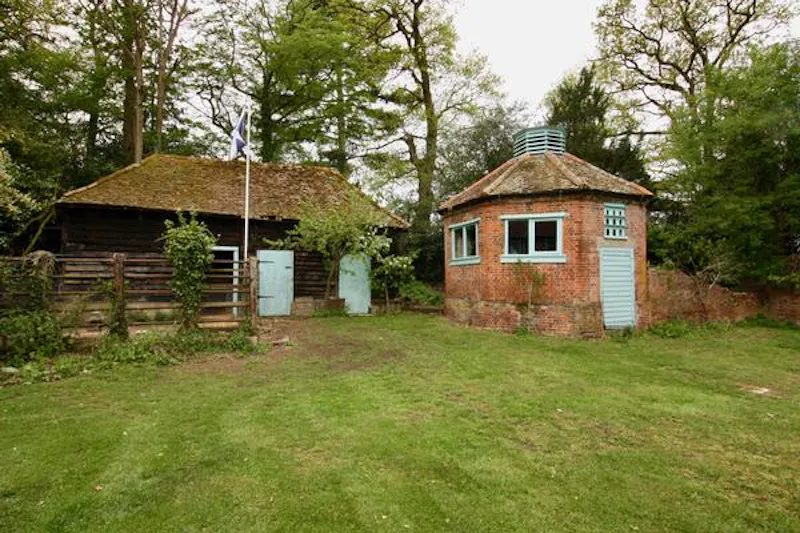 Summer house at Glorious Elstree Georgian Mansion, A1479 (photo 31)