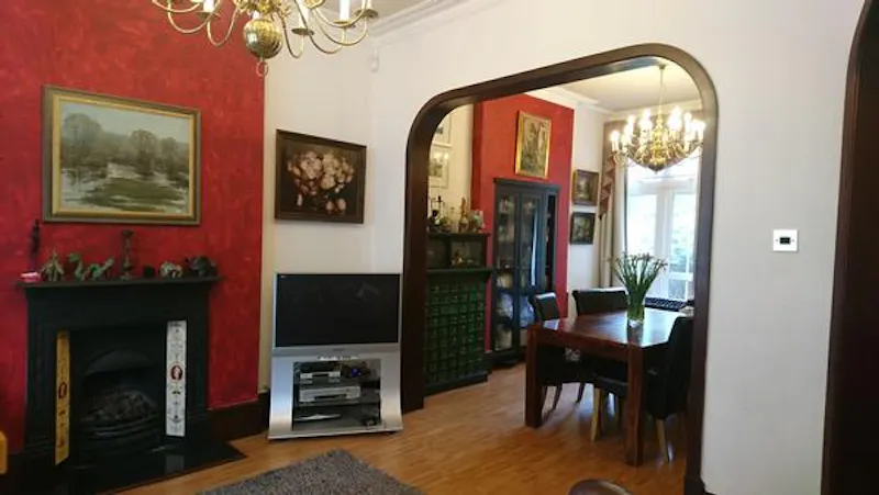 Fireplace at Film location B1847 in London (photo 10)