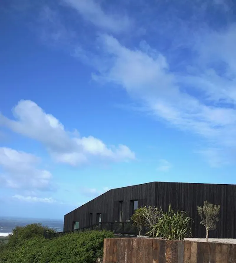 Spectacular coastal black box, K441 (photo 45)