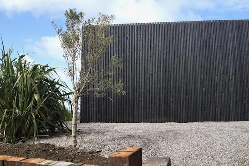 Spectacular coastal black box, K441 (photo 46)