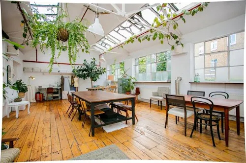 Hackney factory apartment, F1175