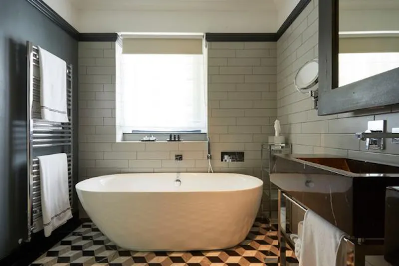 Bedroom at Luxury South Brent hotel, A1480 (photo 14)