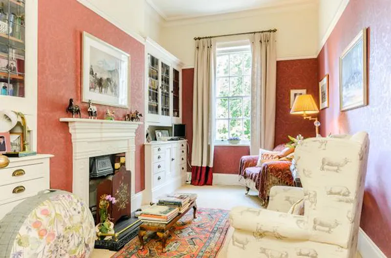 Fireplace at Lincoln Victorian country manor, M321 (photo 6)