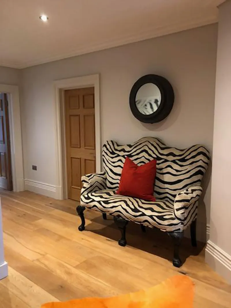 Large Riverside Henley Home, D2400 (photo 14)