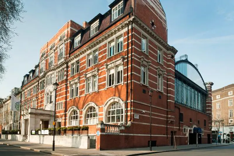 Period Pimlico Glass Hall, P606 (photo 1)