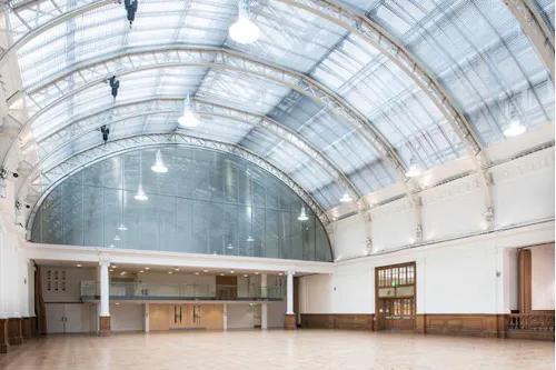 Period Pimlico Glass Hall, P606
