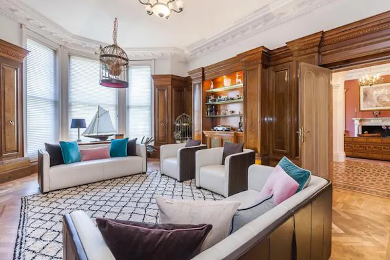 Lavish Eltham mansion, B1850 (photo 4)