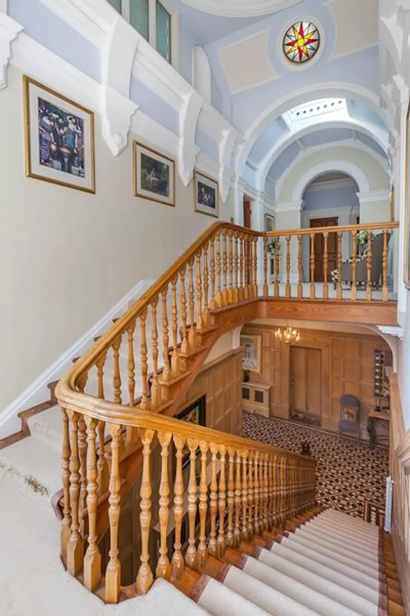 Lavish Eltham mansion, B1850 (photo 12)