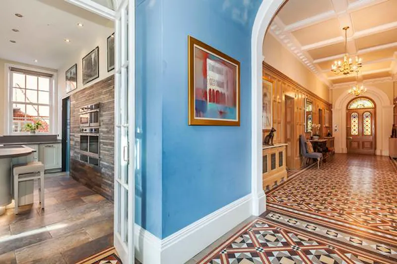 Lavish Eltham mansion, B1850 (photo 13)