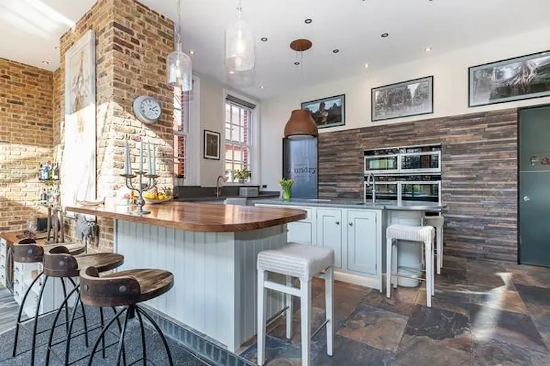 Kitchen at Lavish Eltham mansion, B1850 (photo 18)