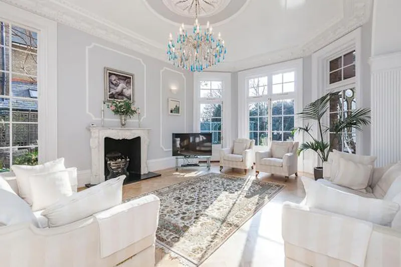 Drawing room at Lavish Eltham mansion, B1850 (photo 40)
