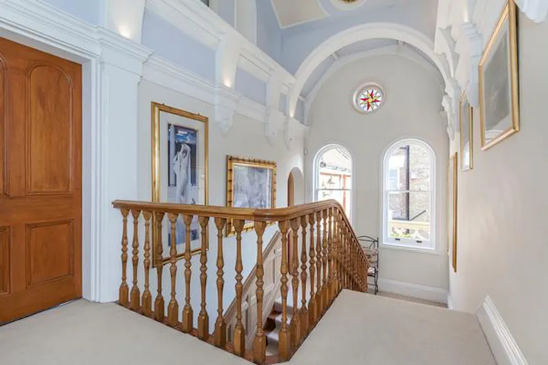Lavish Eltham mansion, B1850 (photo 49)