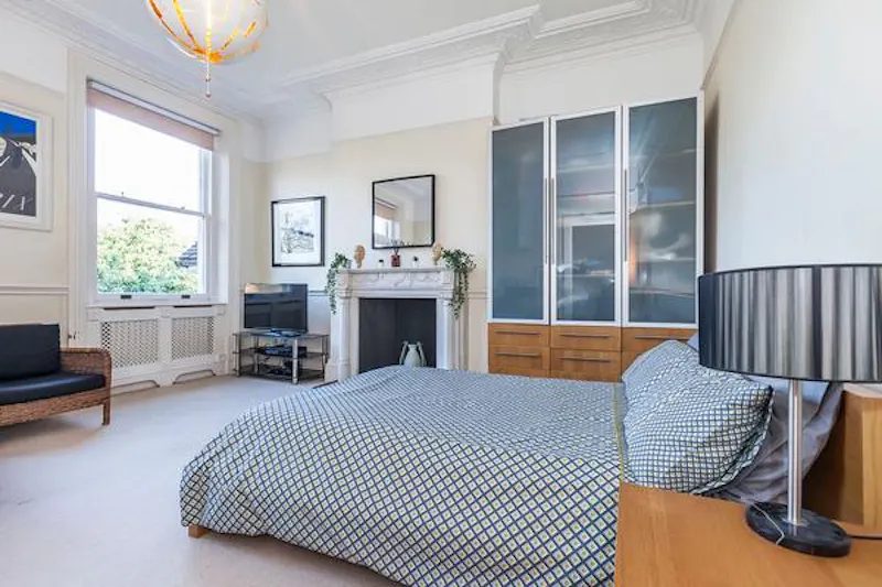 Lavish Eltham mansion, B1850 (photo 51)